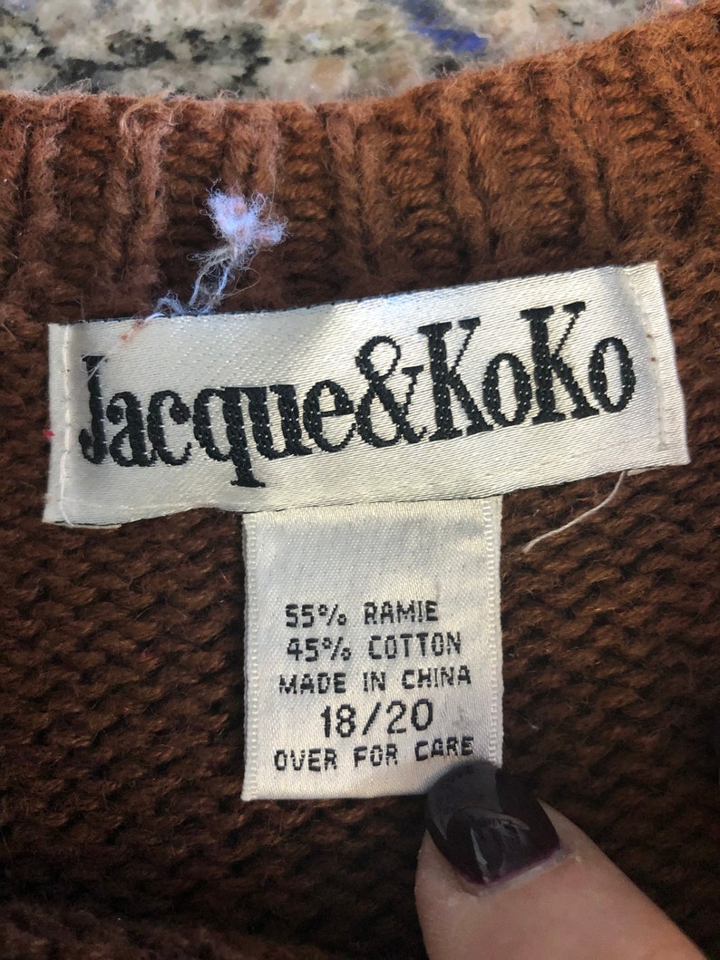 1980/'s oversized sweater Vintage Jacque /& Koko Oversized Brown Sweater with Bold Geometric Print and Gold Metallic Thread Size 18-20