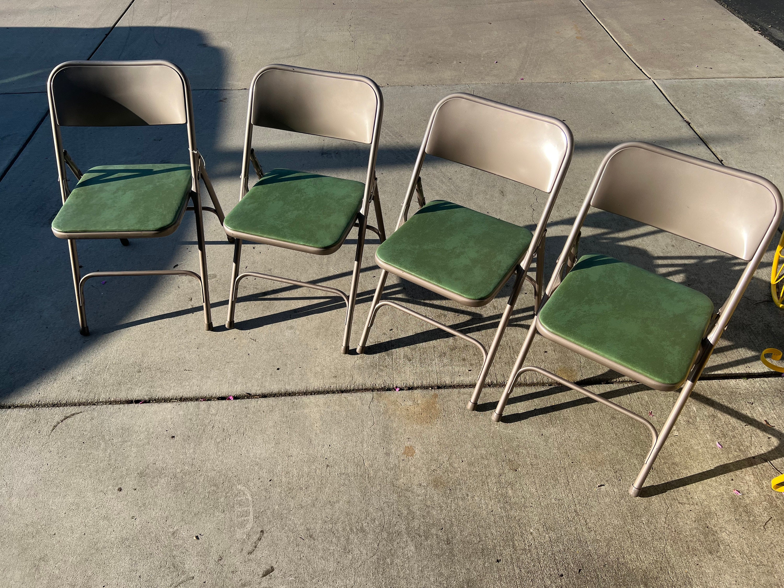 Mid Century Set of 4 Samsonite Green Vinyl Metal Folding Dining Chairs No 1877 Folding Chairs Prop Chairs MCM Chairs Party Chairs Etsy