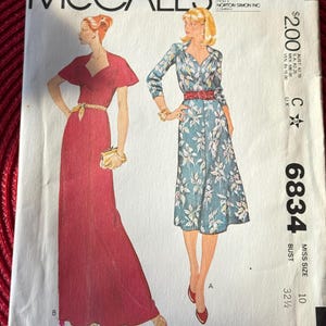 RARE 1979 Mccalls  Sewing Pattern 6834 Misses Sweetheart Neck Seamed Dress Size 10 Uncut- 1970s casual dress pattern, Mccalls pattern