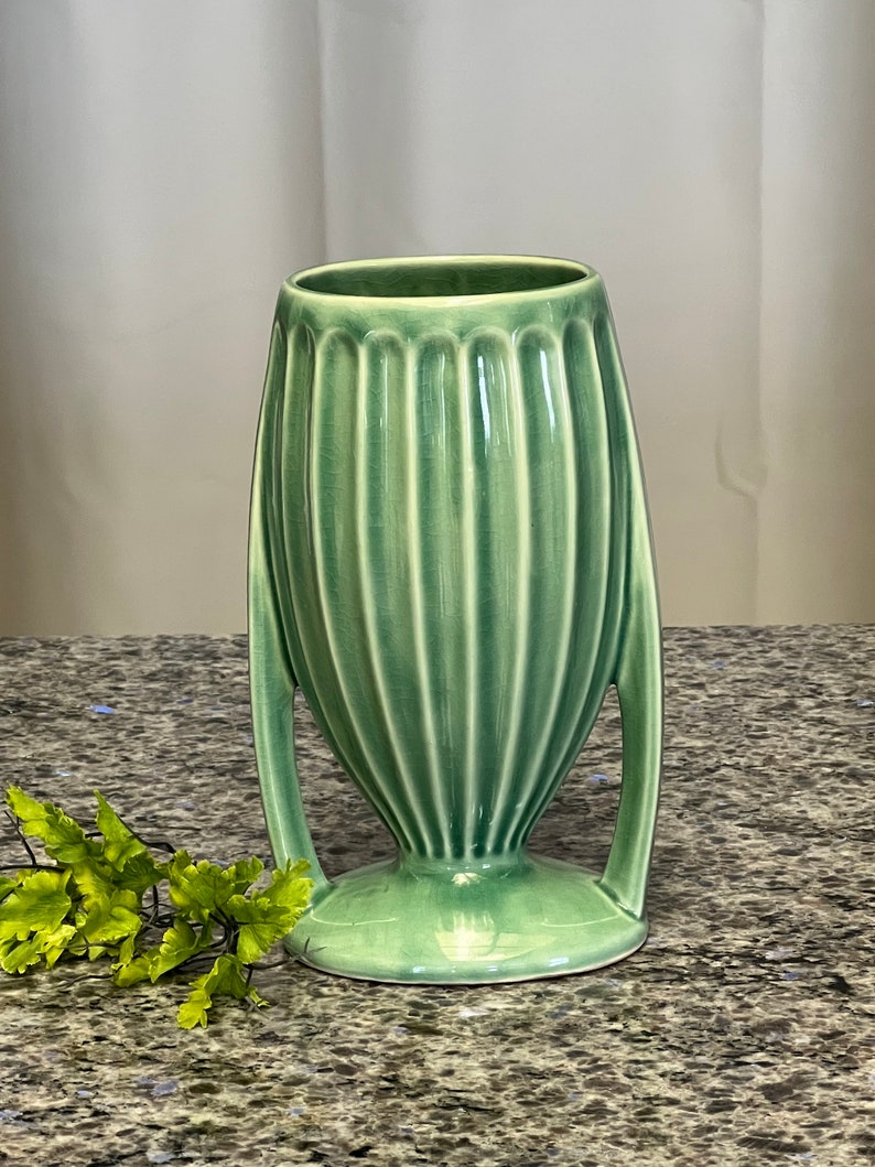 RARE Haeger Green Ribbed 9 Tall Vase Amphora No 215 Haeger Etsy