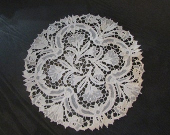 Stunning Vintage Medium Weight Ecru Thread Cluny and Needle Floral Design Doilies, 9 1/4"; cream colored floral lace doily