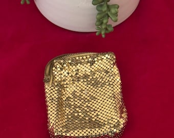 Vintage Whiting & Davis Cigarette Case Goldtone Metal Mesh Zippered Holder~  vintage cigarette holder