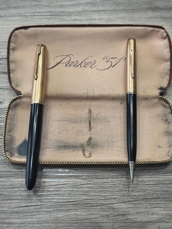 Vintage 40/50's Parker 51 Black & Gold Fountain Pen and Pencil Set