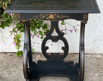 Asian Chinoiserie Black Painted Side Table Nesting Table w/Pagoda Scene Painted Gold in Center & Scroll Legs ~ Asian decor, black side table