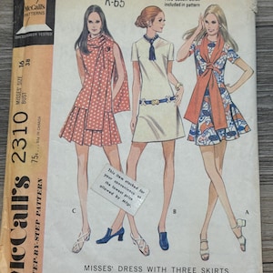 Vintage 1970 McCalls naaipatroon 2310 mist lage taille korte jurk plooirok met sjaal maat 16 snit- jaren 1970 zomerjurk