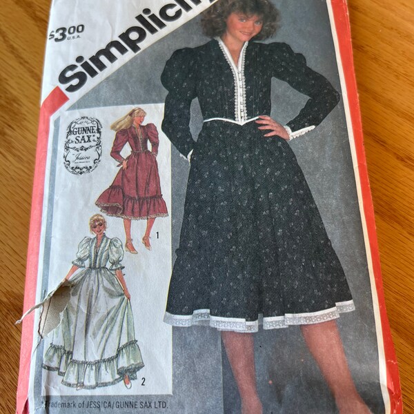 1980’s Simplicity Sewing Pattern 5855 GUNNE SAX Romantic Puff Sleeve Short or Long Dress Size 9/10 cut- Jessica McClintock