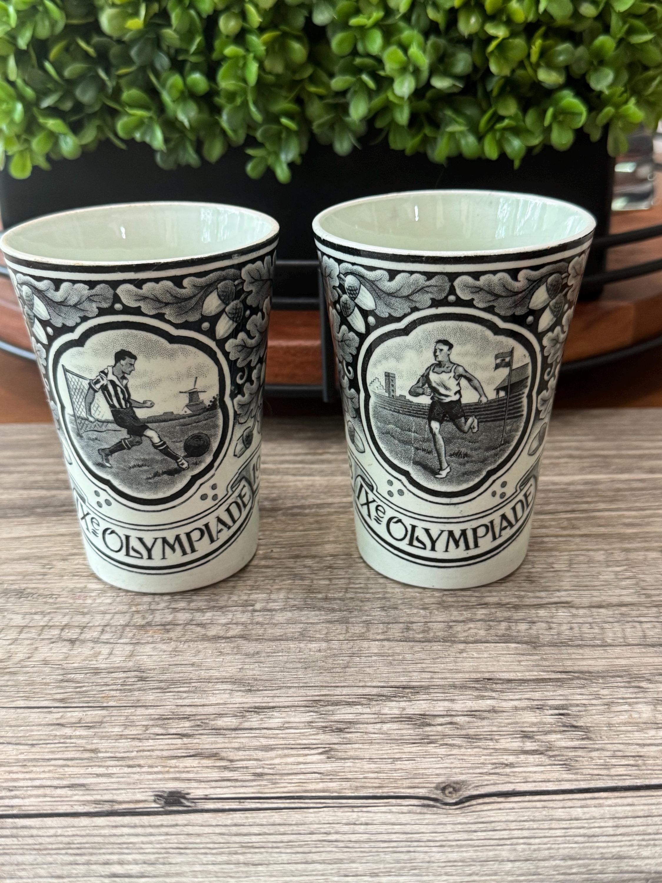 sold 1900s フランス 多数派オクトゴナル リキュールカップとトレイ Creil&Montereau 水色 オクトゴナル カップ アンド ソーサー クレイユ
