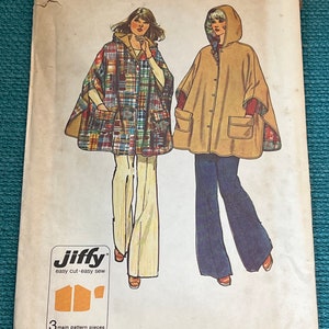 1974 Simplicity Sewing Pattern 4276 Misses Short Poncho Cape Cloak Coat Size One Size uncut- cloak pattern, cape, coat pattern, coat