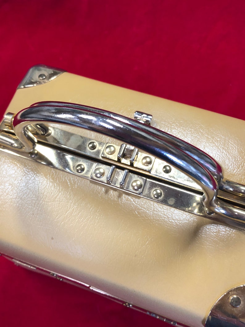 Vintage 1950/'s LISETTE Tan Vinyl /& Gold Lunch Box Style Handbag Purse- vintage handbag Lisette handbag box handbag train case handbag