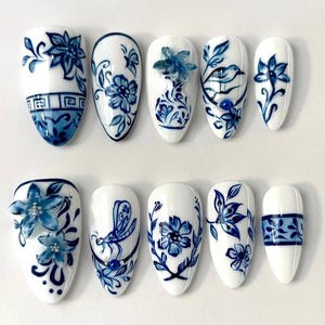 Blue Porcelain Press On Nails, Chinese Ceramic Nail Art, Vintage Blue Floral Press On Nails, Classic Porcelain Nails, Reusable Fake Nails