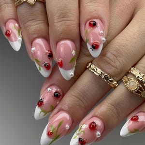 Ladybug French Tip Press On Nails, Floral Pearl Spring Nail Set, Cute Ladybug Nails, Red Bug Garden Nails, French Tip nails, Pink Nails