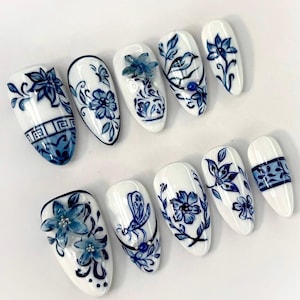 Blue Porcelain Press On Nails, Chinese Ceramic Nail Art, Vintage Blue Floral Press On Nails, Classic Porcelain Nails, Reusable Fake Nails
