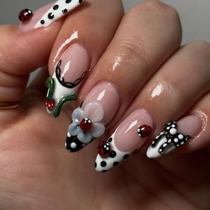 Cute Ladybug Press On Nails, 3D Flower & Polka Dot Nail Art Set, Whimsical 3D Flower Nail Design, 3D Ladybug Nail Art, Kawaii 3D Press Ons