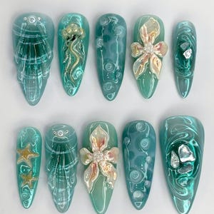 Ocean Theme Press On Nails with 3D Jellyfish, Starfish and Flower, Handmade Mermaid Nails, Aqua Seashell Fake Nails, Green Jellyfish Nails