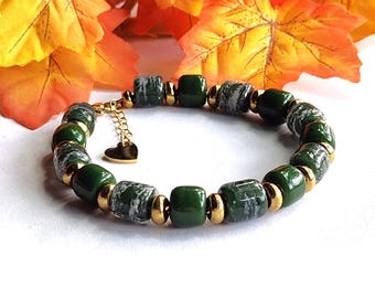 Pet Memorial Bracelet - Glass Cremation Jewelry, Ashes Keepsake, Sympathy Gifts, In Loving Memory