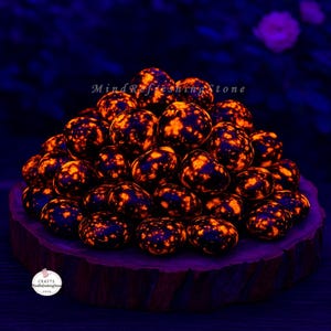Wholesale Lot 1-5 Lbs Yooperlite Tumbled Stones,Premium Quality 'A' Grade UV Reactive  Polished Yooperlite Crystals,Flame Stone Sodalite