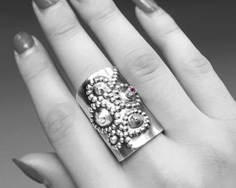 Cigar Band Ring/Sterling Silver Wide Band Ring/Large Band Ring/Pink Tormaline Gemstone Ring/Hand Textured Ring/Dots Ring/Large Silver Band