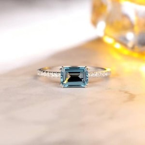 Unique Color Changing Alexandrite Ring In 925 Sterling Silver Emerald Cut Alexandrite Gemstone Ring Handmade Ring June Birthstone Ring