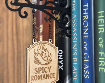 Más de 60 letreros personalizados para taberna de libros, regalo de BookTok, romance picante, separadores de géneros literarios, paquete de regalo de libros, regalo para ella, regalo literario personalizado