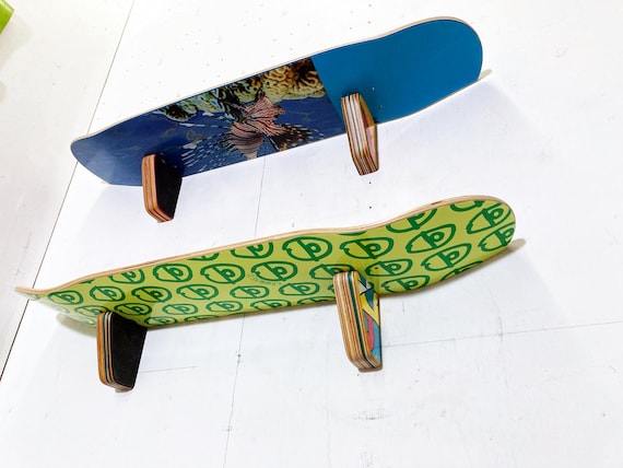 DIY - Mural Skateboard rack