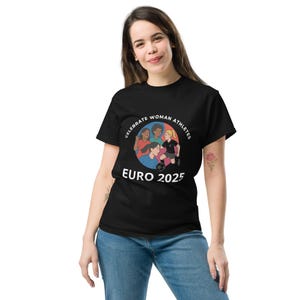 Comemore as atletas femininas – Camiseta da edição de futebol da Euro 2025!