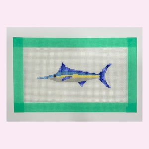 Blue Marlin Nadelspitze Canvas | Handbemalt | Gobelin Taschenanhänger, Ornament | 3.5 "x1.2" 18 Mesh Leinwand