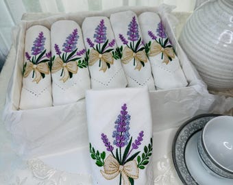 Set di tovaglioli ricamati color lavanda, decorazione per la tavola nuziale