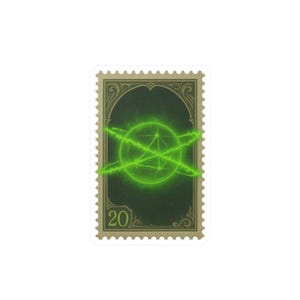 Puede incluir: Una pegatina con forma de sello postal. El sello tiene un fondo verde oscuro con un diseño de pentagrama verde brillante. El sello está enmarcado en color dorado y tiene el número 20 en la esquina inferior izquierda.