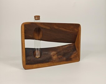 Jarrón de madera de nogal con tubo de vidrio / Regalo minimalista para decoración del hogar