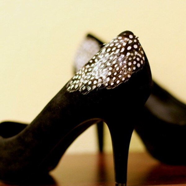 Black Pumps with Spotted Feathers ... Size 7 1/2