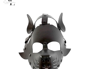 Verstellbare Welpen Haube aus schwarzem Leder - Verstellbares Kopfband mit roter Zunge & spitzen Ohren