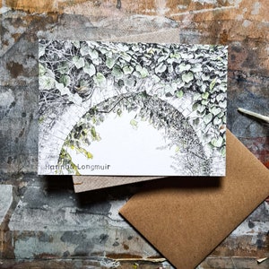 O arco e o Wren - cartão em branco - design envolvente, impressão de paisagem, jardim secreto