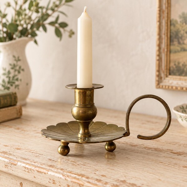 Vintage Brass Chamberstick Candle Holder – Floral Drip Tray, Finger Loop Handle (Cottagecore Décor)