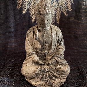 Marbled Original Face Buddha Statue