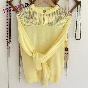 1980s Vintage Yellow Acrylic Knit Pullover Sweater Unworn with Original Tag