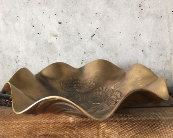 1980s Vintage Brass Trinket Tray / Botanical / Boho /Decor / Bowl / Floral / Pansies / Made in South Korea