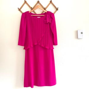Vintage Magenta Polyester Shift Dress Vintage 80s Sandi Dee Shoulder Pads