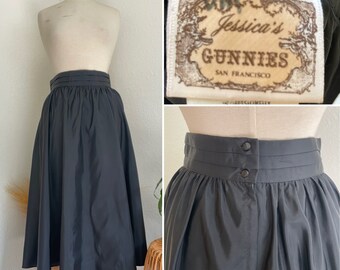 1970s Vintage Gunne Sax JESSICAS GUNNIES Black Taffeta A-Line Circle Skirt / High Waist