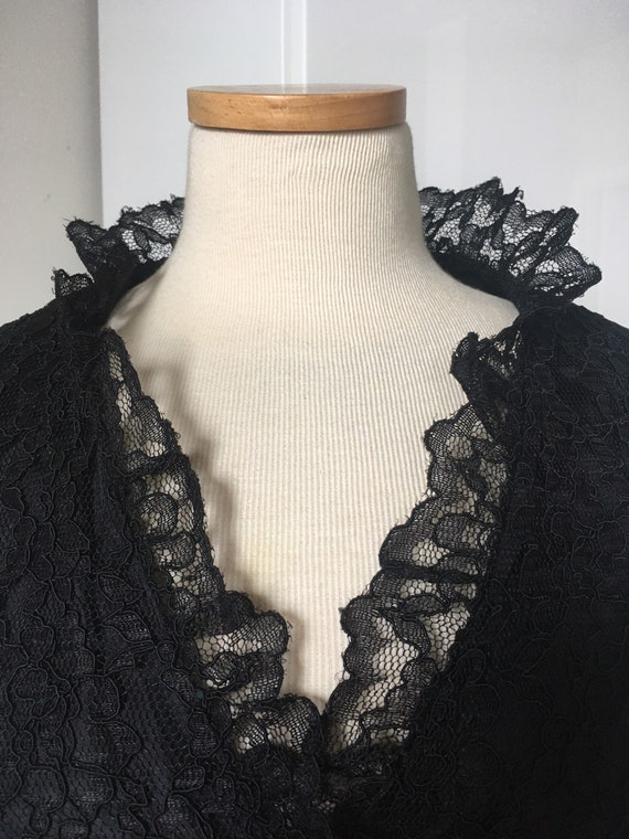 1960s RONNIE FASHIONS Black Lace Wrap Dress / Siz… - image 3