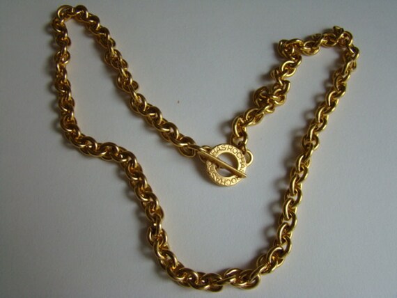 Rochas Chain