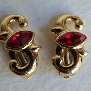 Atalante tiny earrings inspired by Yves Saint Laurent design