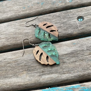 Wood and Mint Green with Gold Flecks Leaf-Shaped Earrings