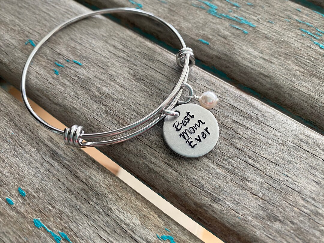 Mom Bracelet Handstamped best Mom Ever Bracelet With an Accent Bead in