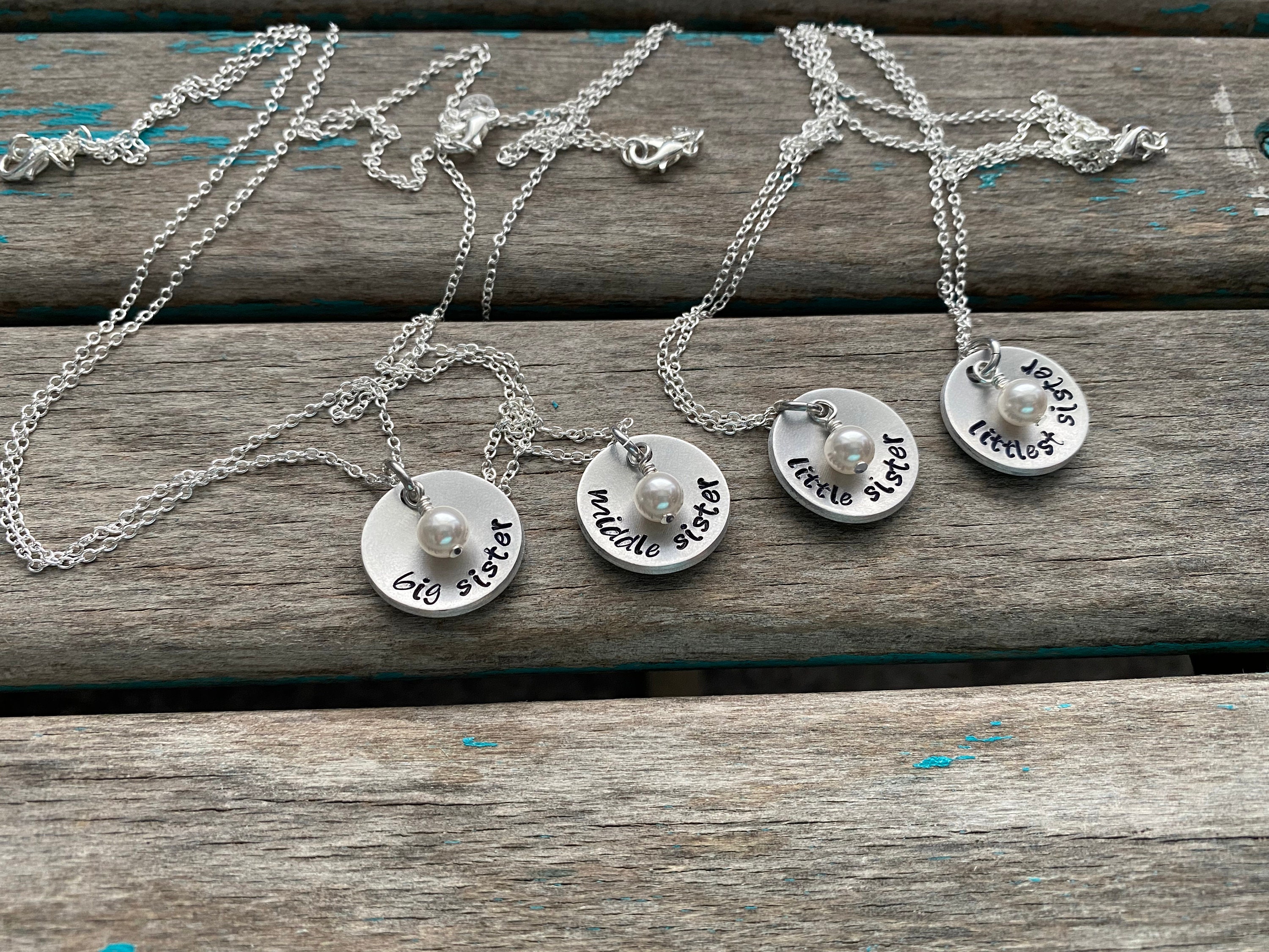 Sister Necklaces Set Charm Big Sister And Little Sisters Pendant With  Matching Half Heart Lettering Perfect Friendship Gift From Yanghuaxiao,  $10.55 | DHgate.Com