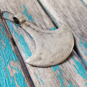 Antique Silver Anchor Pendant Necklace: Rustic Statement Jewelry