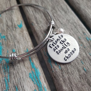 Friendship Bracelet- "Friends are the family we choose" with an accent bead of your choice- Gift for Friend