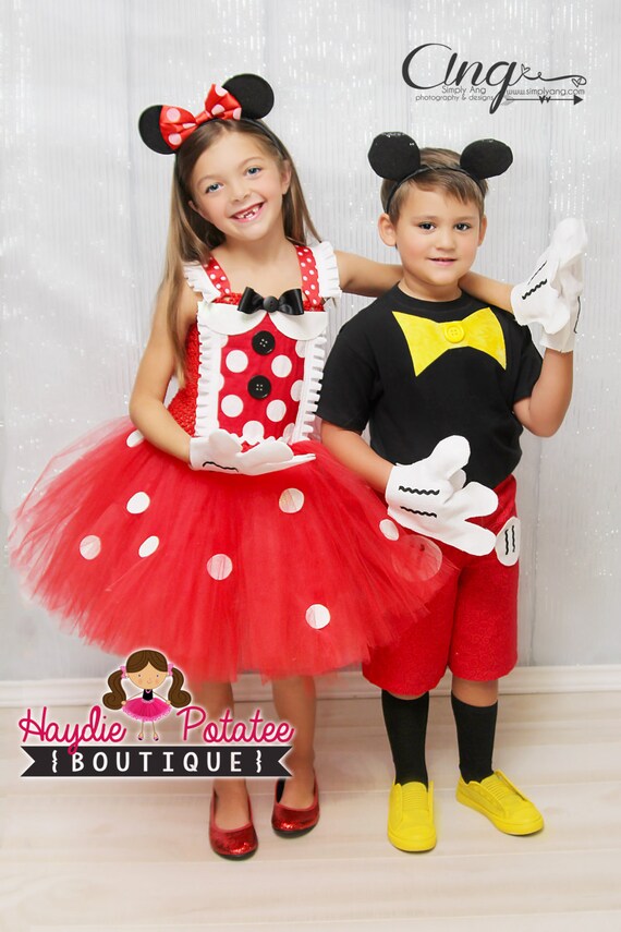 first mickey and minnie mouse costumes