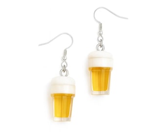 Pendientes colgantes con forma de mini tarro de cerveza / Accesorio para el Oktoberfest