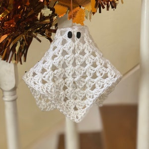 Digital Crochet Pattern for a Hanging Halloween Ghost Ornament