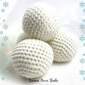 Digital Crochet Pattern for Snowball Fight Toy for Winter or Christmas